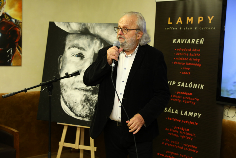 GALÉRIA KAFÉ LAMPY